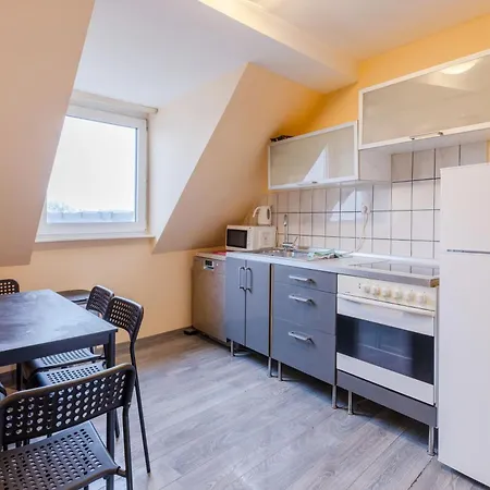 شقة W4-8 Messe Monteurzimmer *