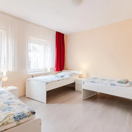 W4-8 Messe Monteurzimmer كولونيا