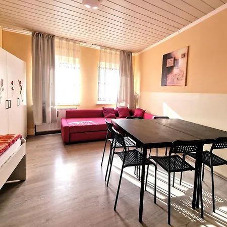 W4-8 Messe Monteurzimmer Kolonia