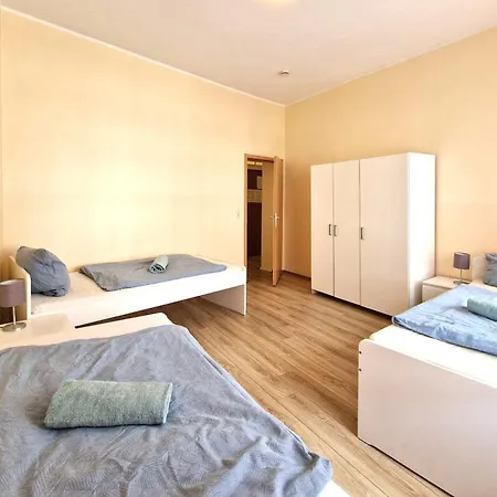 W4-8 Messe Monteurzimmer Apartament *