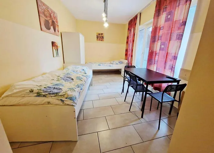 Apartment W4-8 Messe Monteurzimmer *