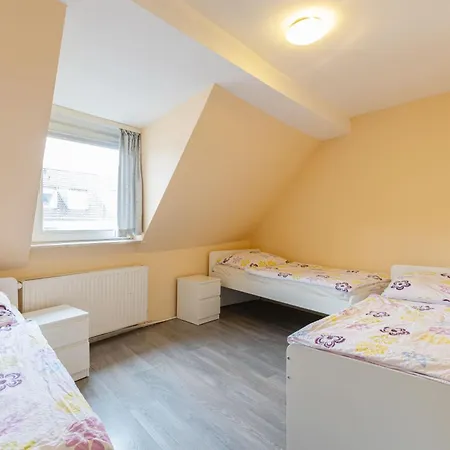 W4-8 Messe Monteurzimmer Appartement Keulen