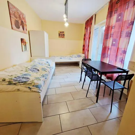 Appartement W4-8 Messe Monteurzimmer *