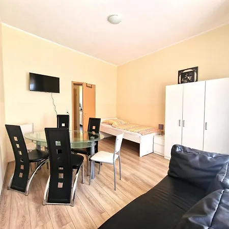 Apartment W4-8 Messe Monteurzimmer